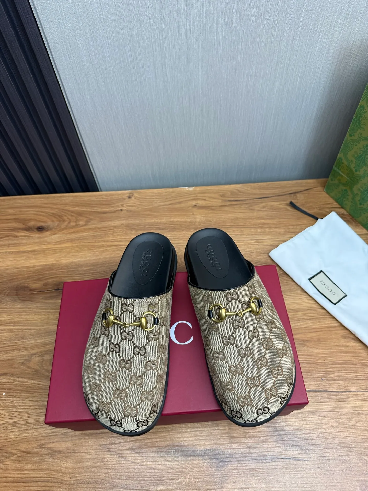 Men's men's shoes💰Pili 400💰Maoli 440💰 ＧＵＣＣＩGucci. Popular couple slippers hot sale🩷💚 🩴Official website one to one production 35-45 size 45 46 🉑️Customized!